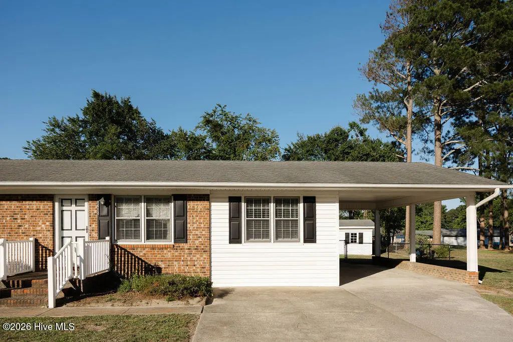 1612 Fairground Road, Dunn