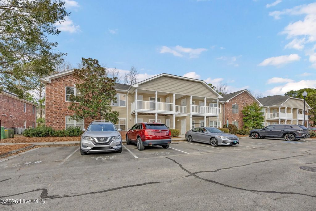 4416 Jay Bird Circle Unit 201, Wilmington