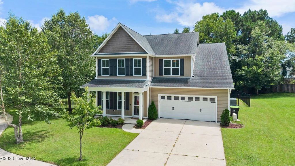 115 Bunchberry Court, Hampstead