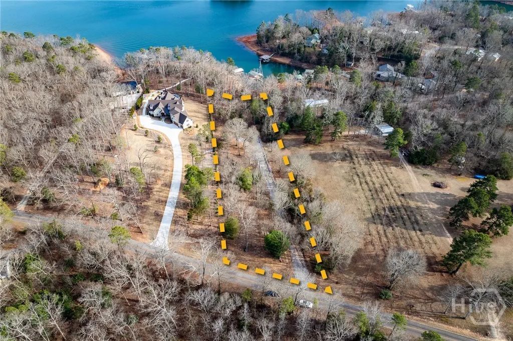 590 Rainbow Drive, Hartwell