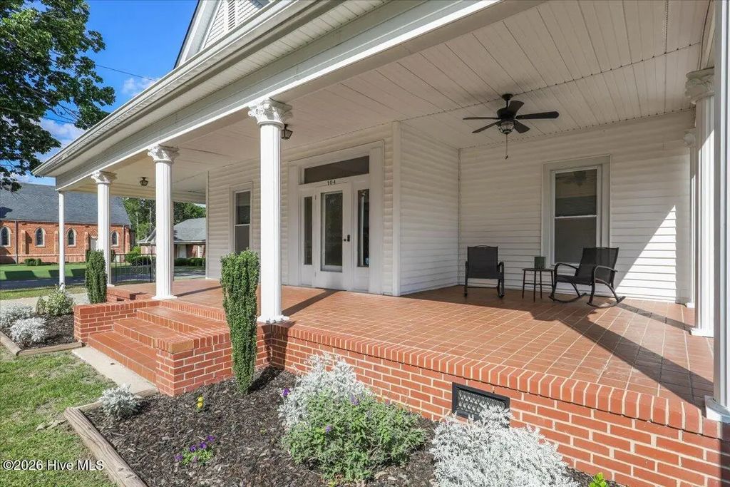 104 N Vance Street, Fremont