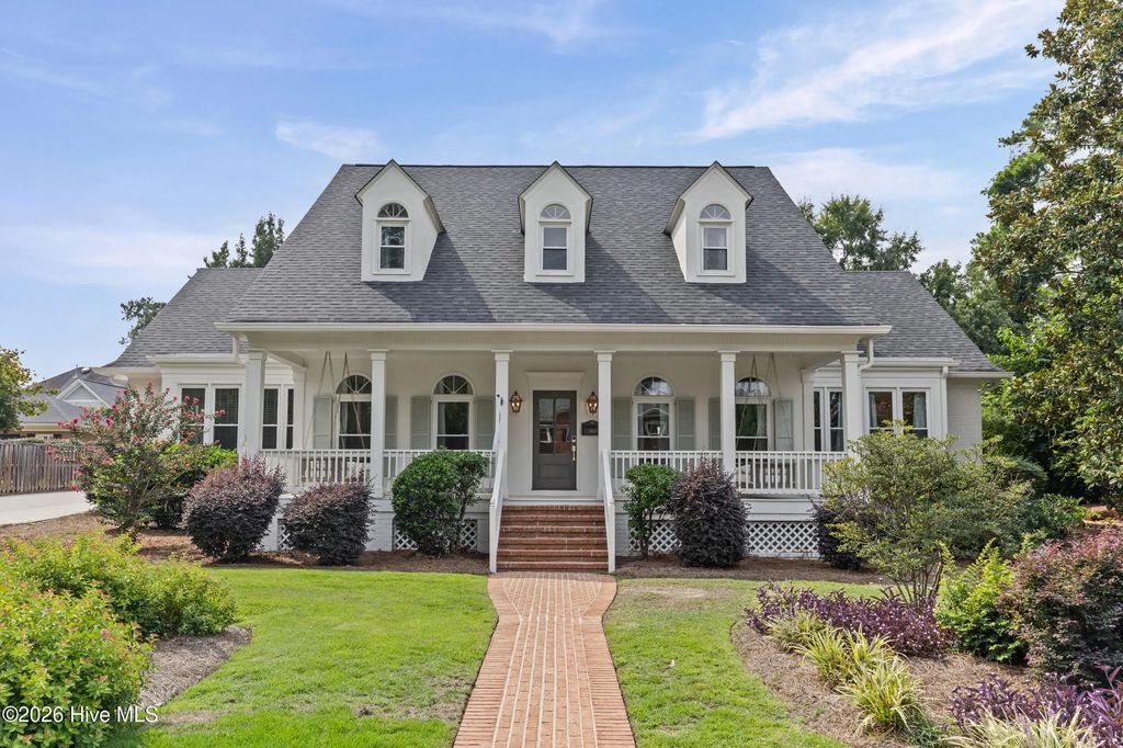 3810 Inverness Way, Martinez