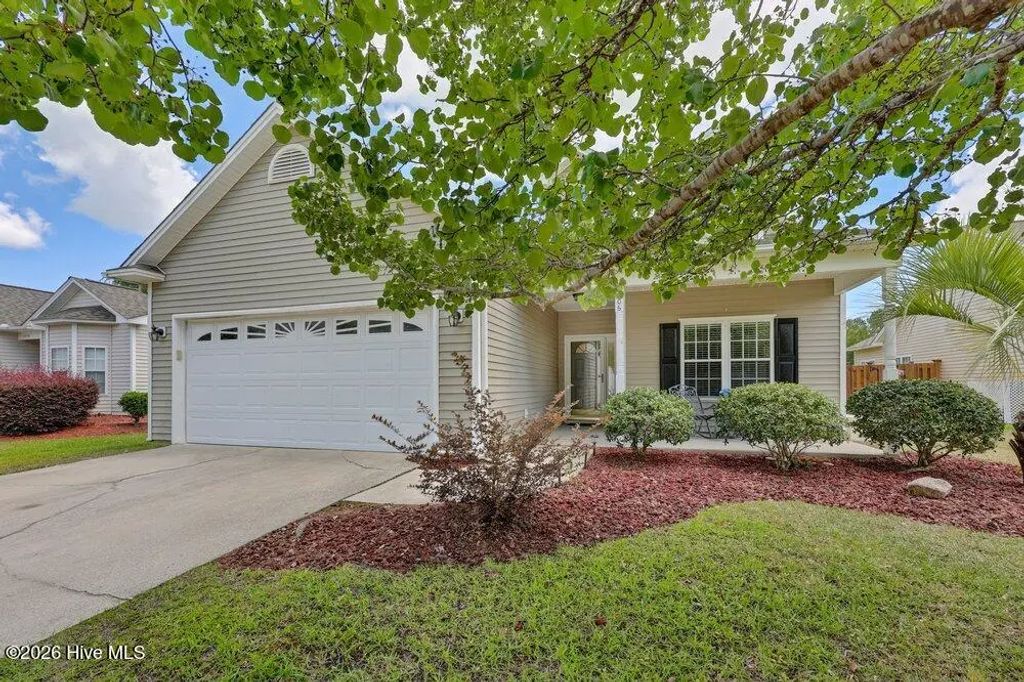 1006 Plum Leaf Court Se, Leland
