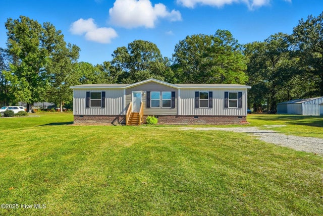 1396 Nixonton Road, Elizabeth City
