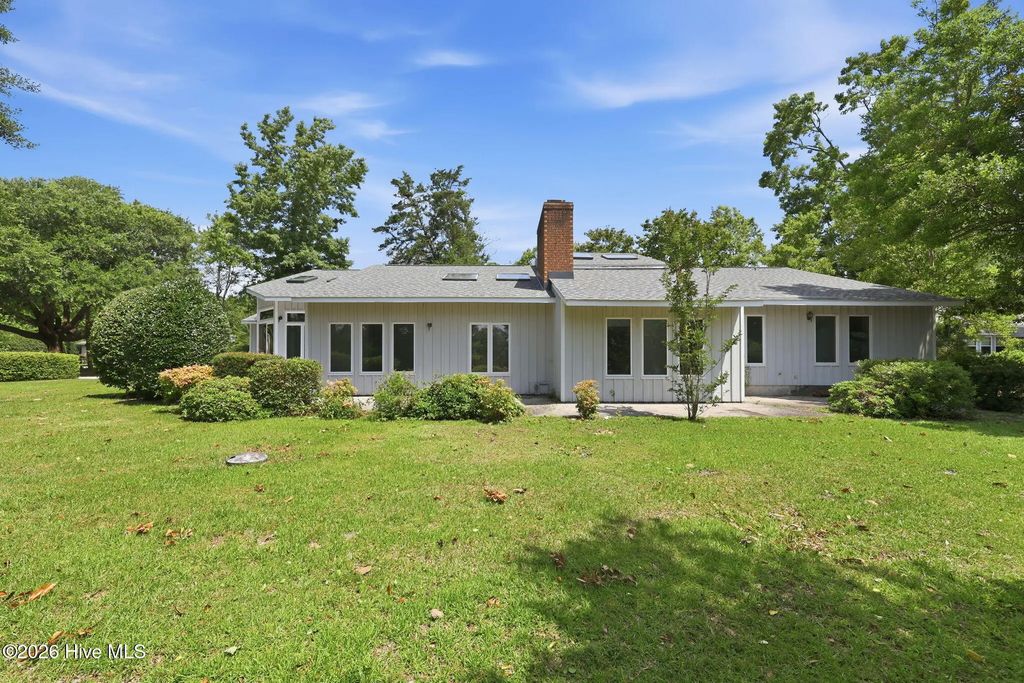 110 Beechwood Drive, Morehead City