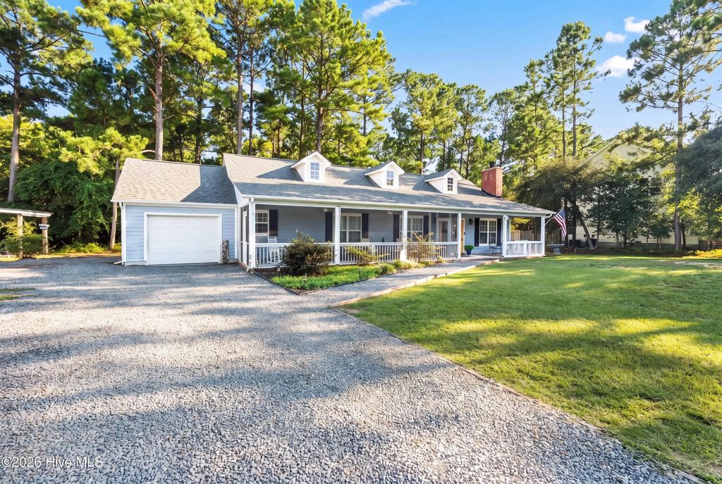 1631 Chadwick Shores Drive, Sneads Ferry