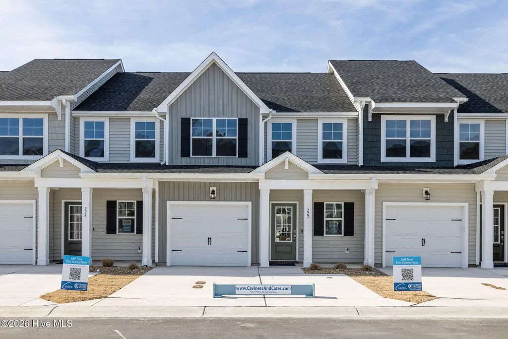 229 Cline Way Unit 104, 1809 Live Oak, Beaufort