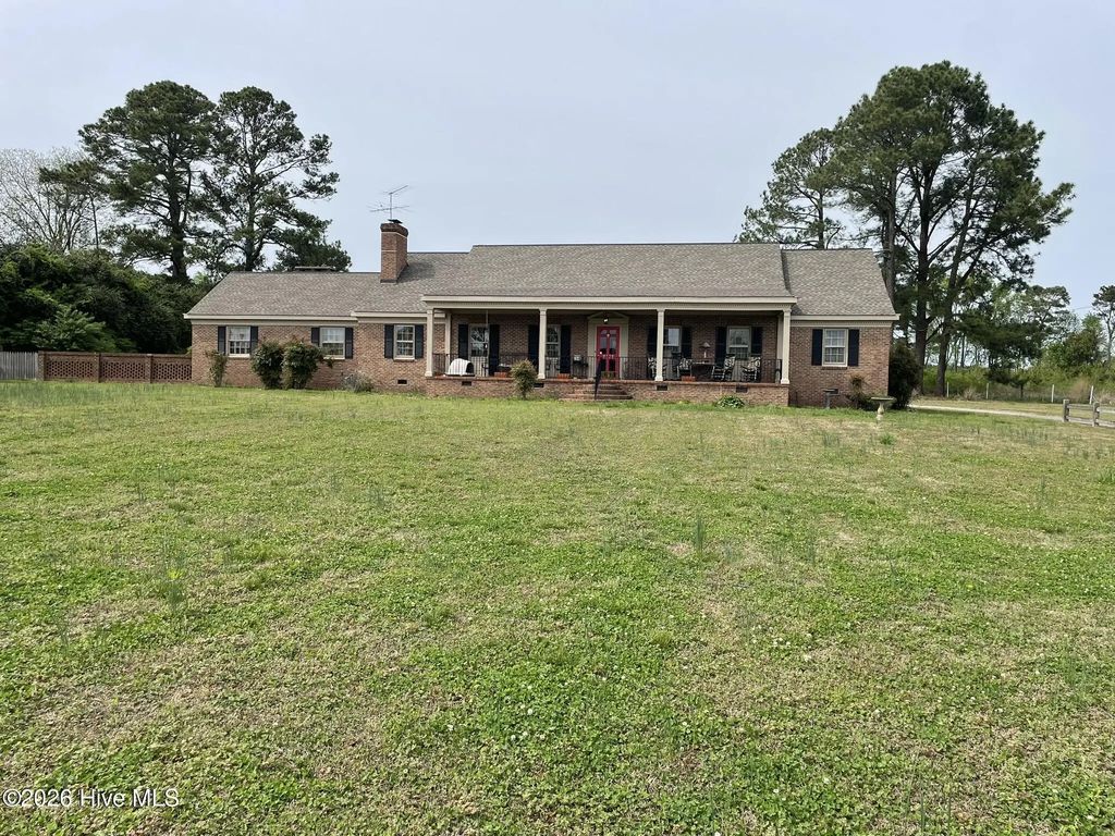 6135 Nc-222, Stantonsburg