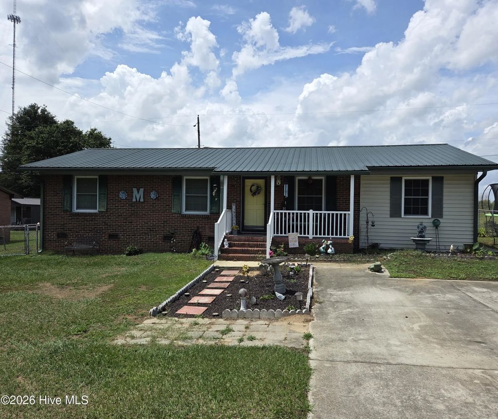 17501 Lees Mill Road, Laurinburg