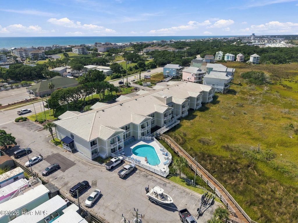 602 W Fort Macon Road 241, Atlantic Beach