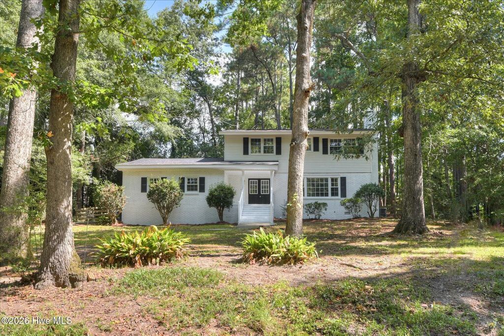 1229 Woodbine Road, Aiken
