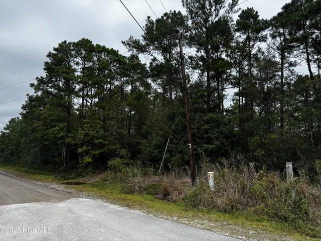 498 Redwood Drive, Southport