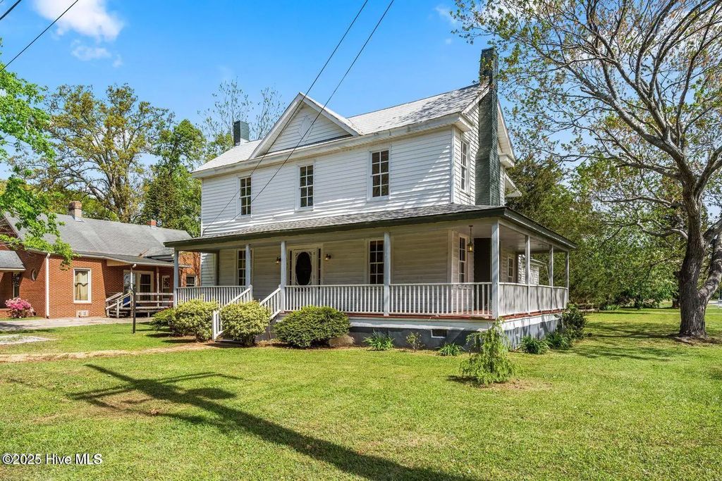 107 Church Street E, Elm City