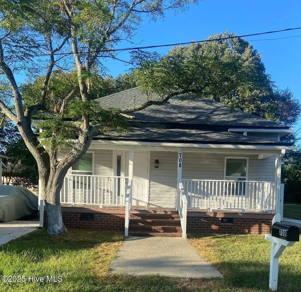 708 E Highland Avenue, Rocky Mount