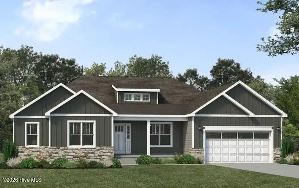 102 Delaware Drive, Newport