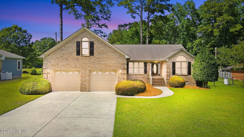 5208 Meadowbrook Drive, Trent Woods
