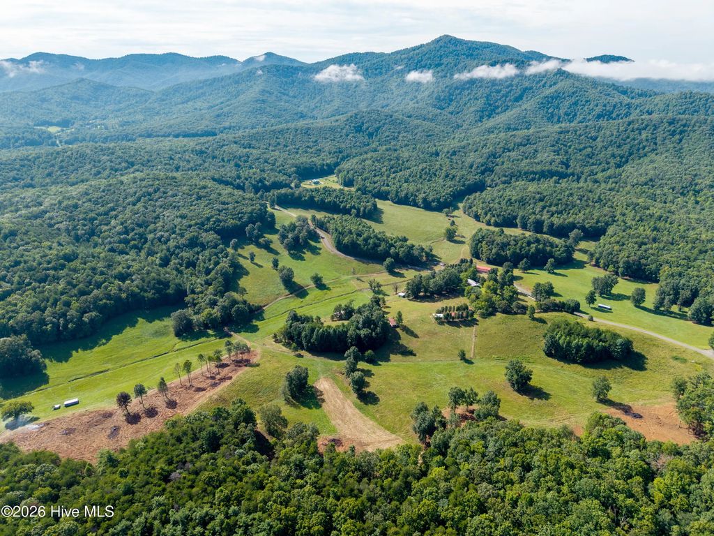 710 Donley Road, Murphy