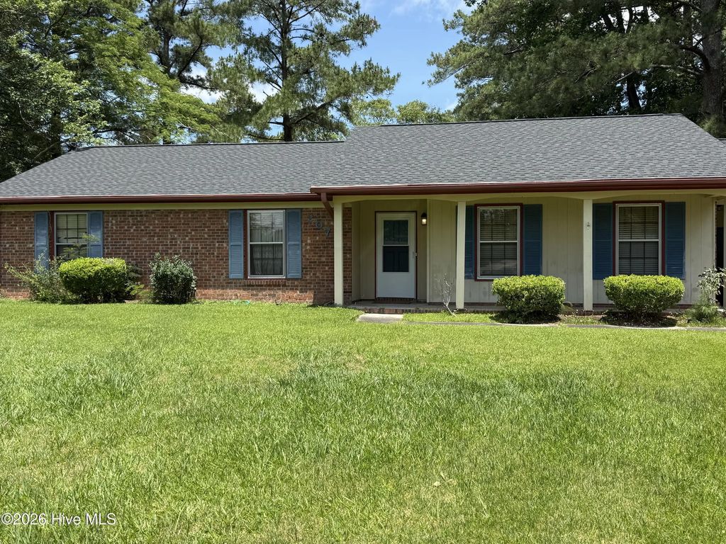 207 E Willowood Lane, Jacksonville
