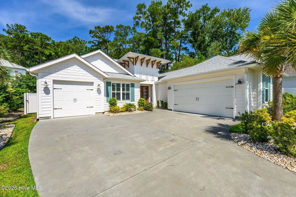 2016 Manor Parc Drive, Calabash