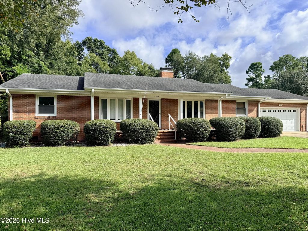 4825 College Acres Drive, Wilmington