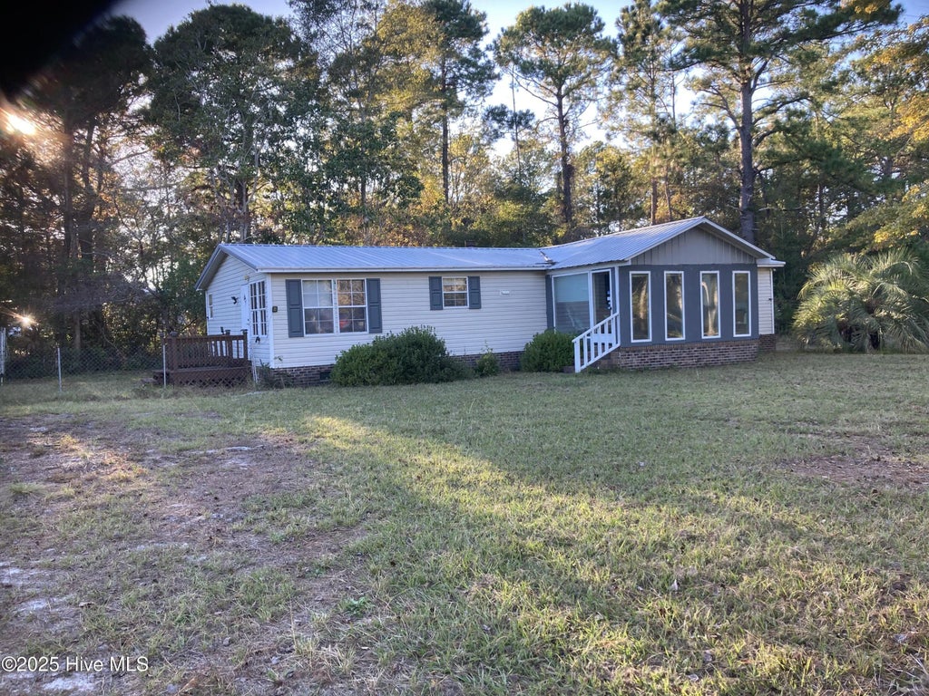 1463 Mockingbird Place Sw, Shallotte