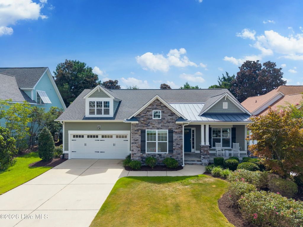 4153 Shearwater Way Se, Southport