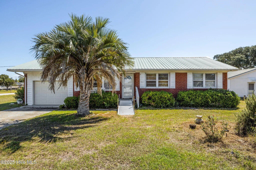 124 Stewart Road, Harkers Island