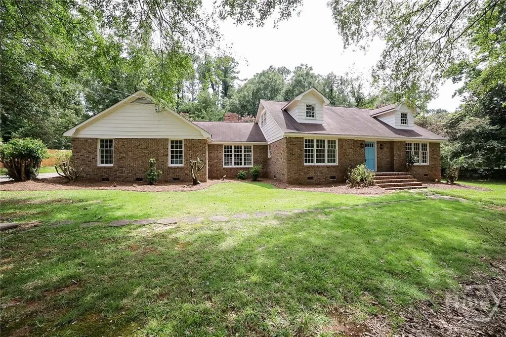 215 Lenox Road, Athens