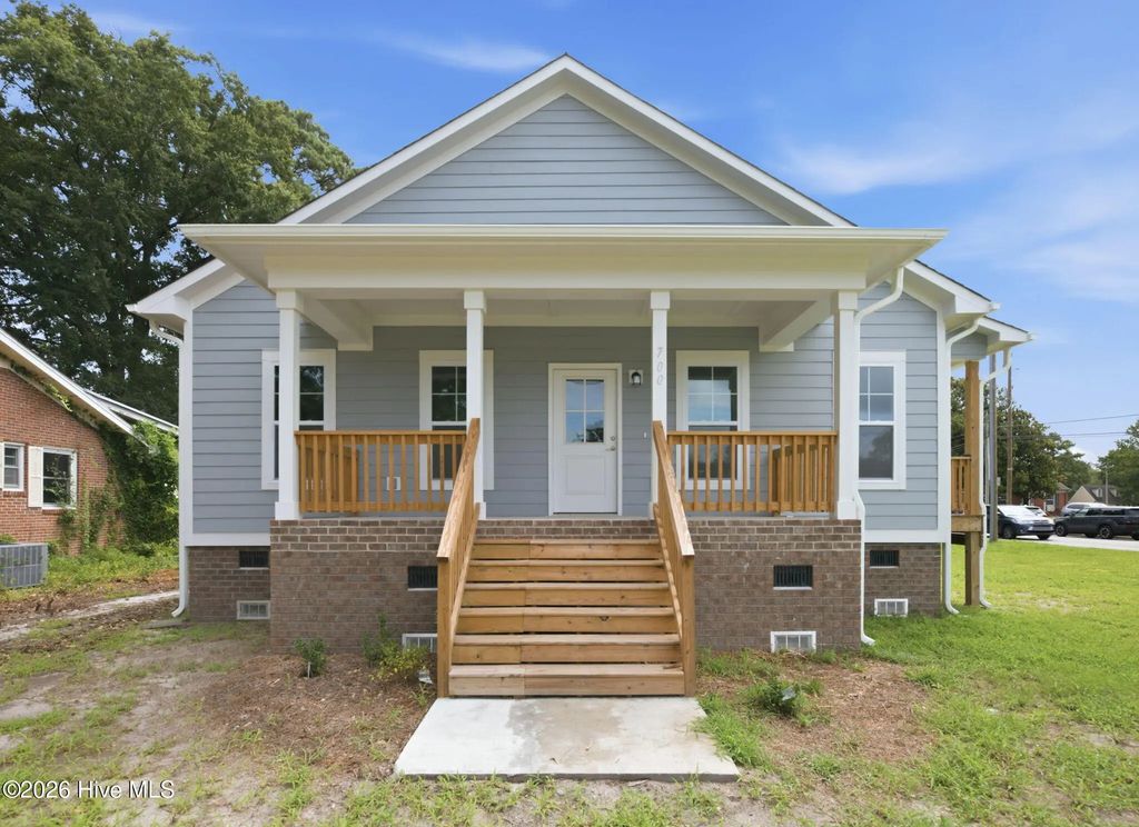 700 N Grace Avenue, New Bern