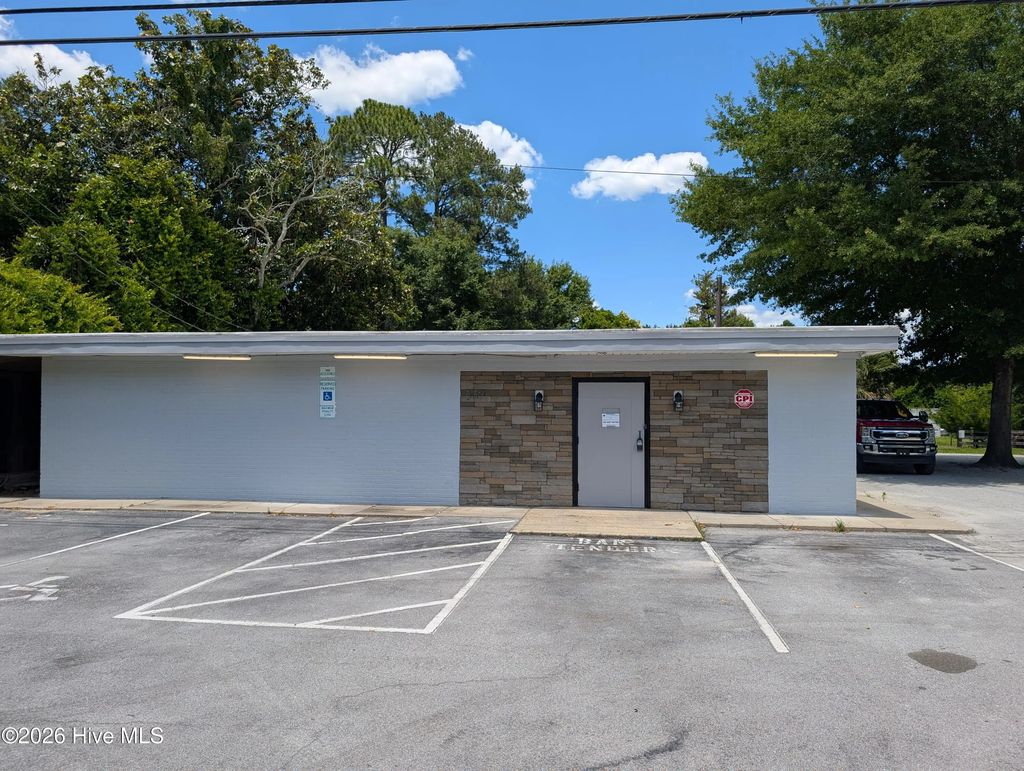367 Freedom Way, Midway Park