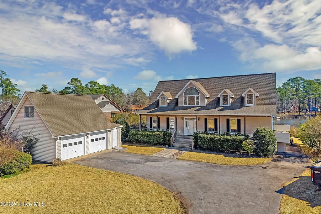 3010 Sloop Drive, Oriental