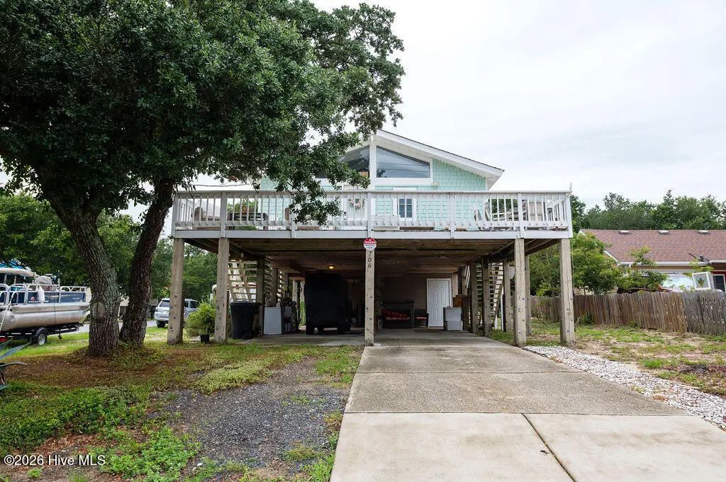 706 W 3rd Street, Kill Devil Hills