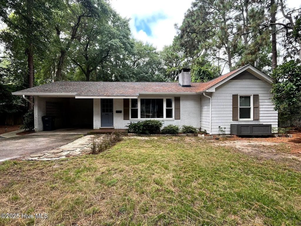 440 E Massachusetts Avenue, Southern Pines