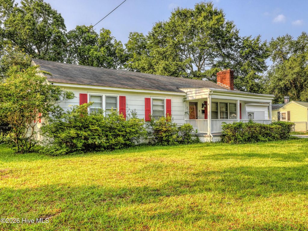 111 Pineview Street, Havelock