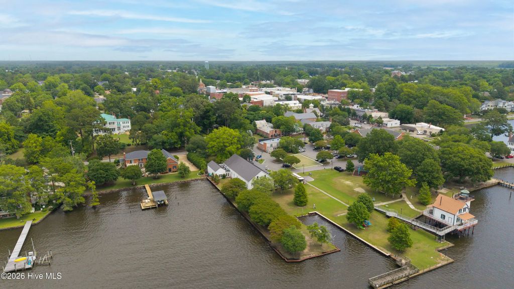 111 W Water Street, Edenton