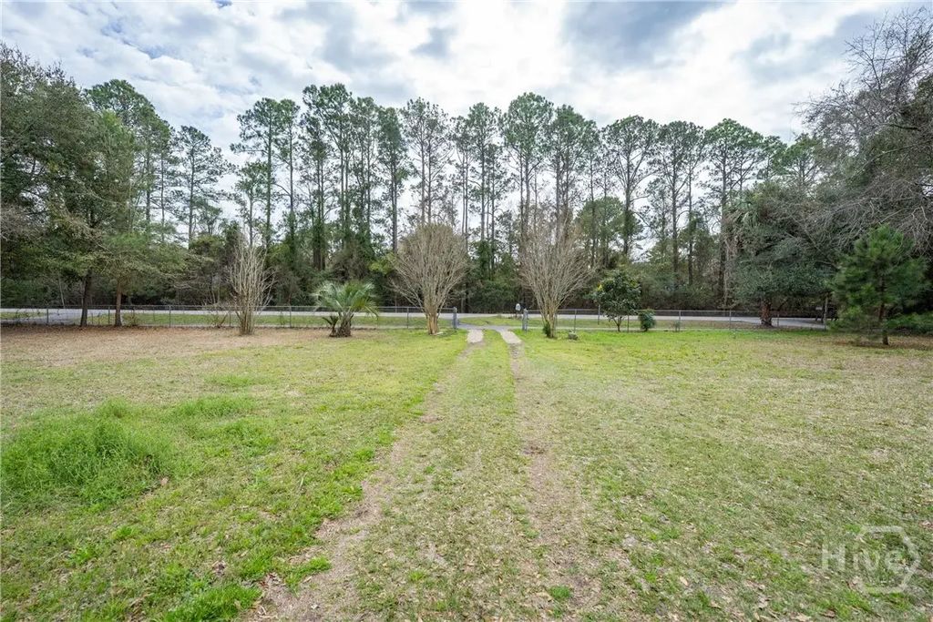 13 Sassafras Lane, Beaufort