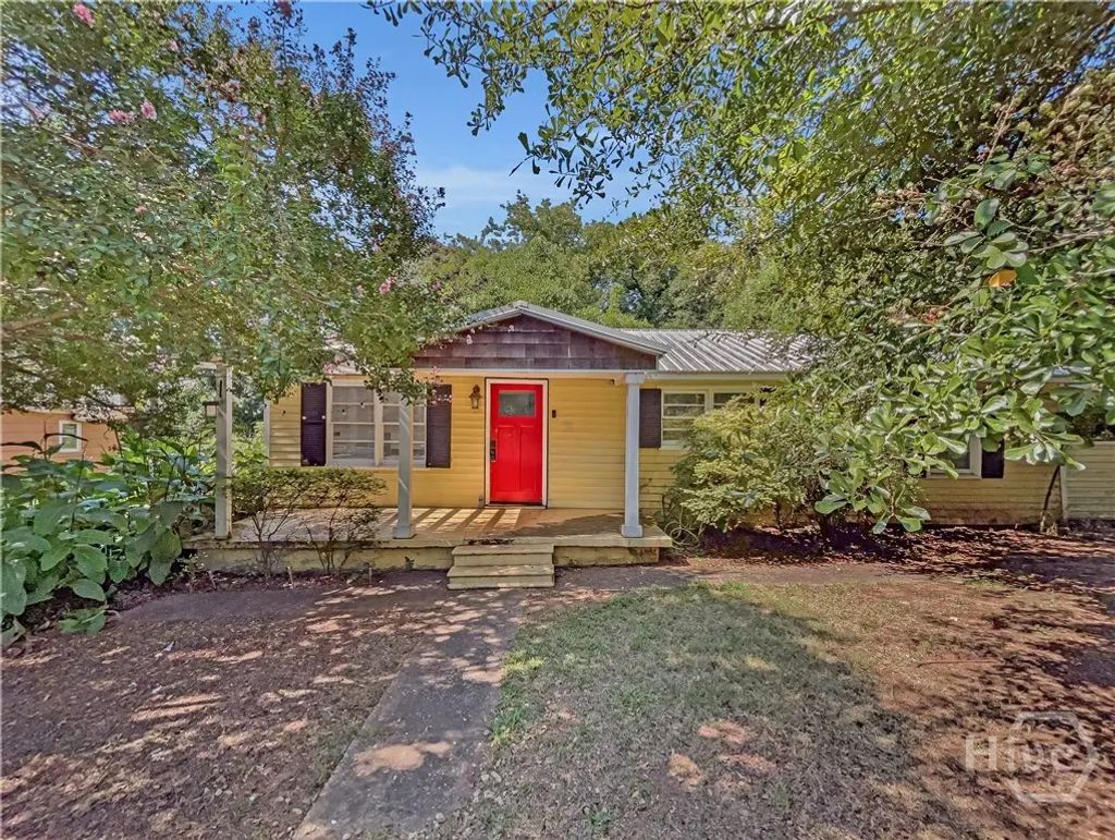 1748 E Broad Street, Athens
