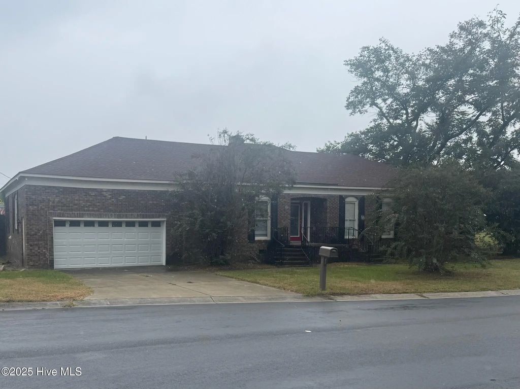 101 Church Street, Princeville