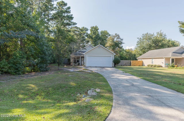 119 Red Bird Lane, Hampstead