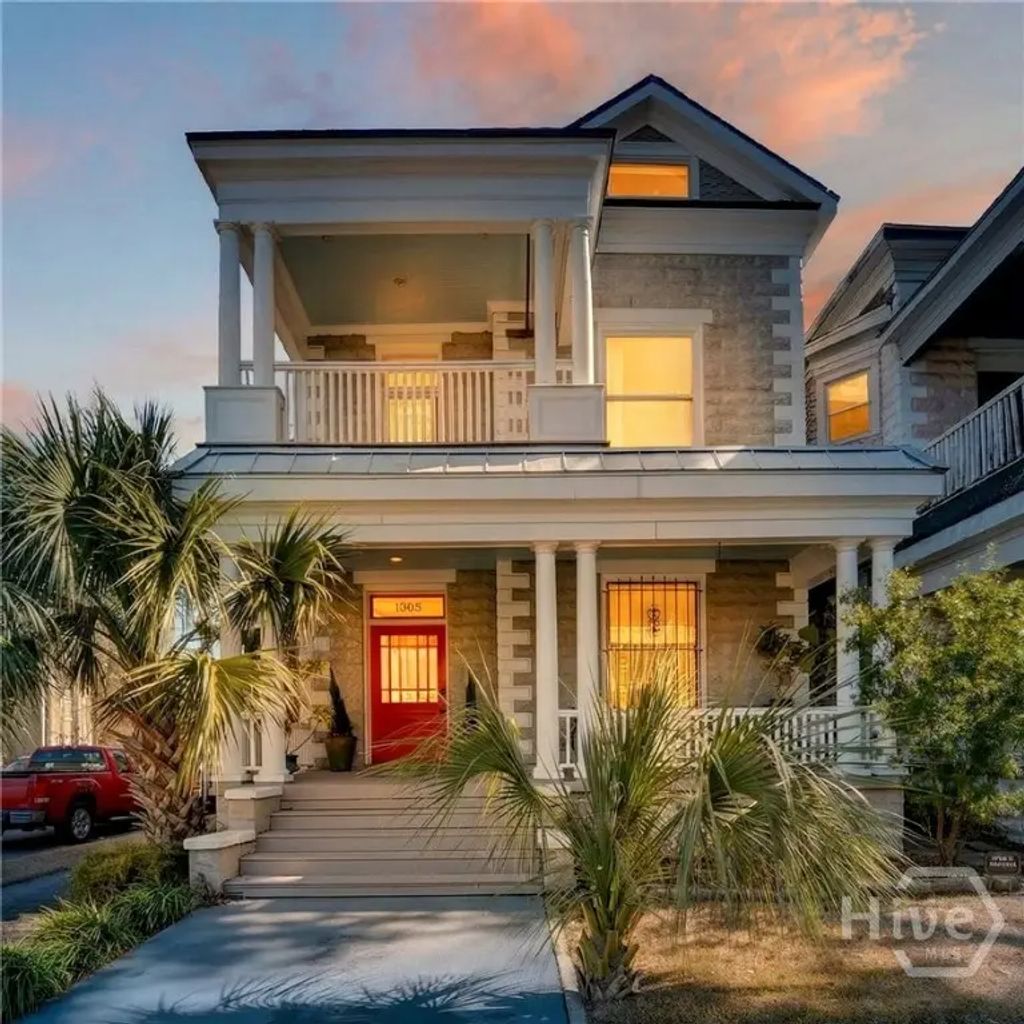 1902 Barnard Street, Savannah