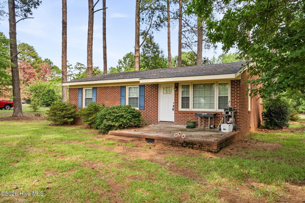 818 Van Warren Road, Roanoke Rapids