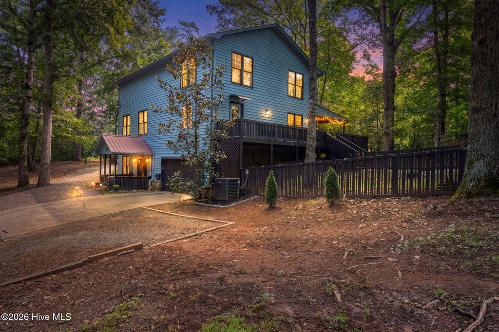 2390 Rainbow Ridge Road, Hiawassee