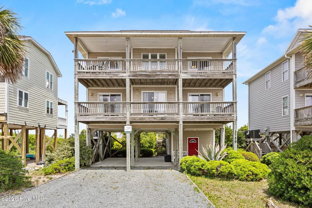 3759 Island Drive, North Topsail Beach