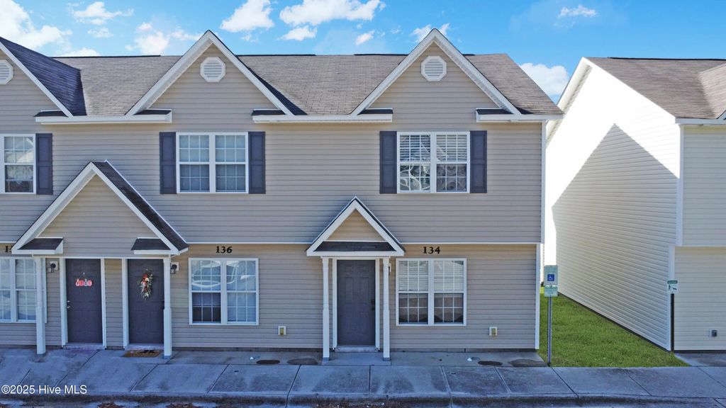 134 Cornerstone Place, Jacksonville