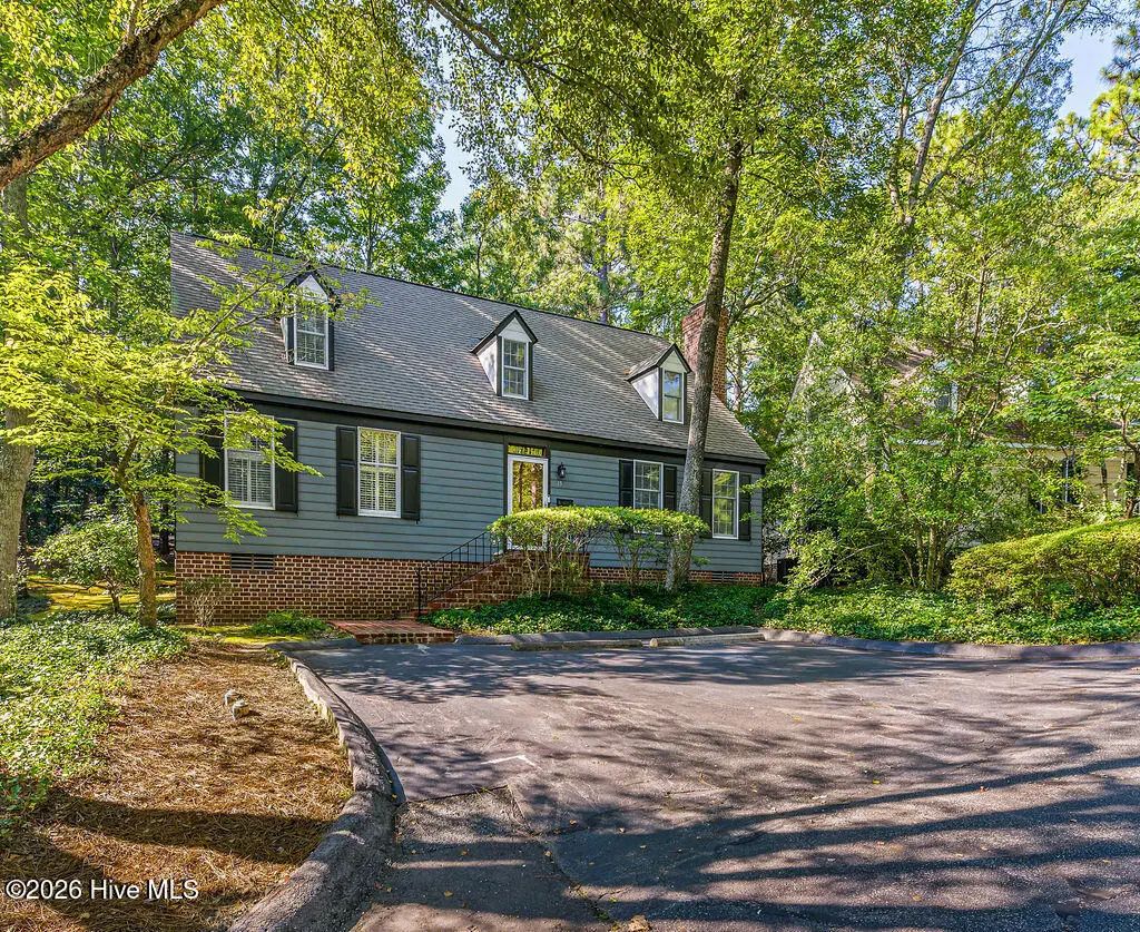 13 Village In The Woods Circle, Southern Pines