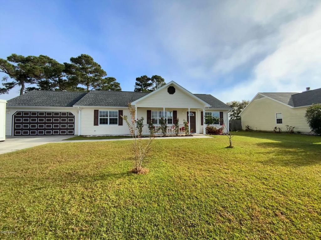 205 Zachary Lane, Hubert
