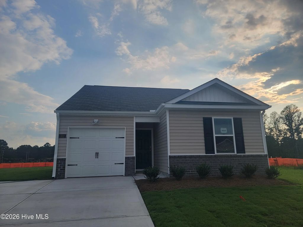 312 Rudys Court, Ayden