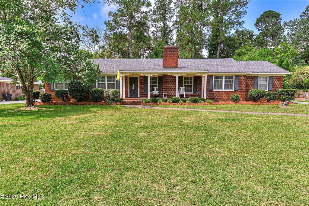 411 Park Drive, Waynesboro