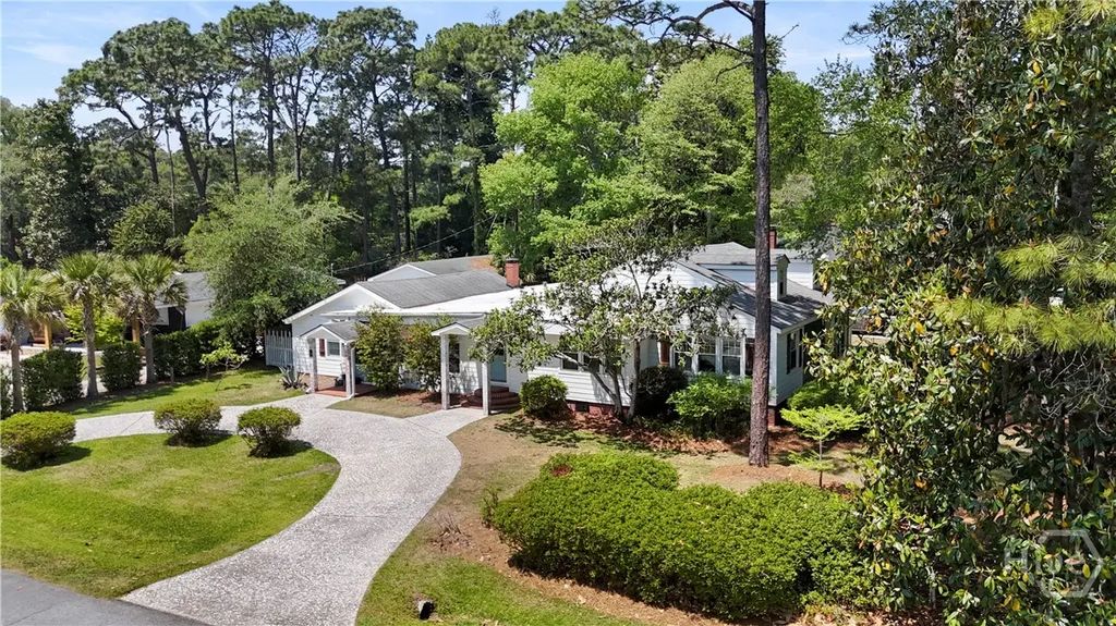 50 Richmond Drive, Savannah