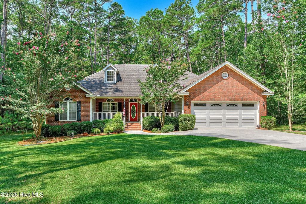 229 Windy Circle, McCormick